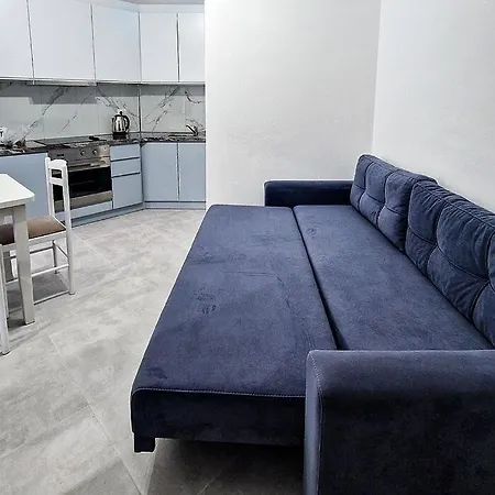 Cozy Corner In The Centre Of *
